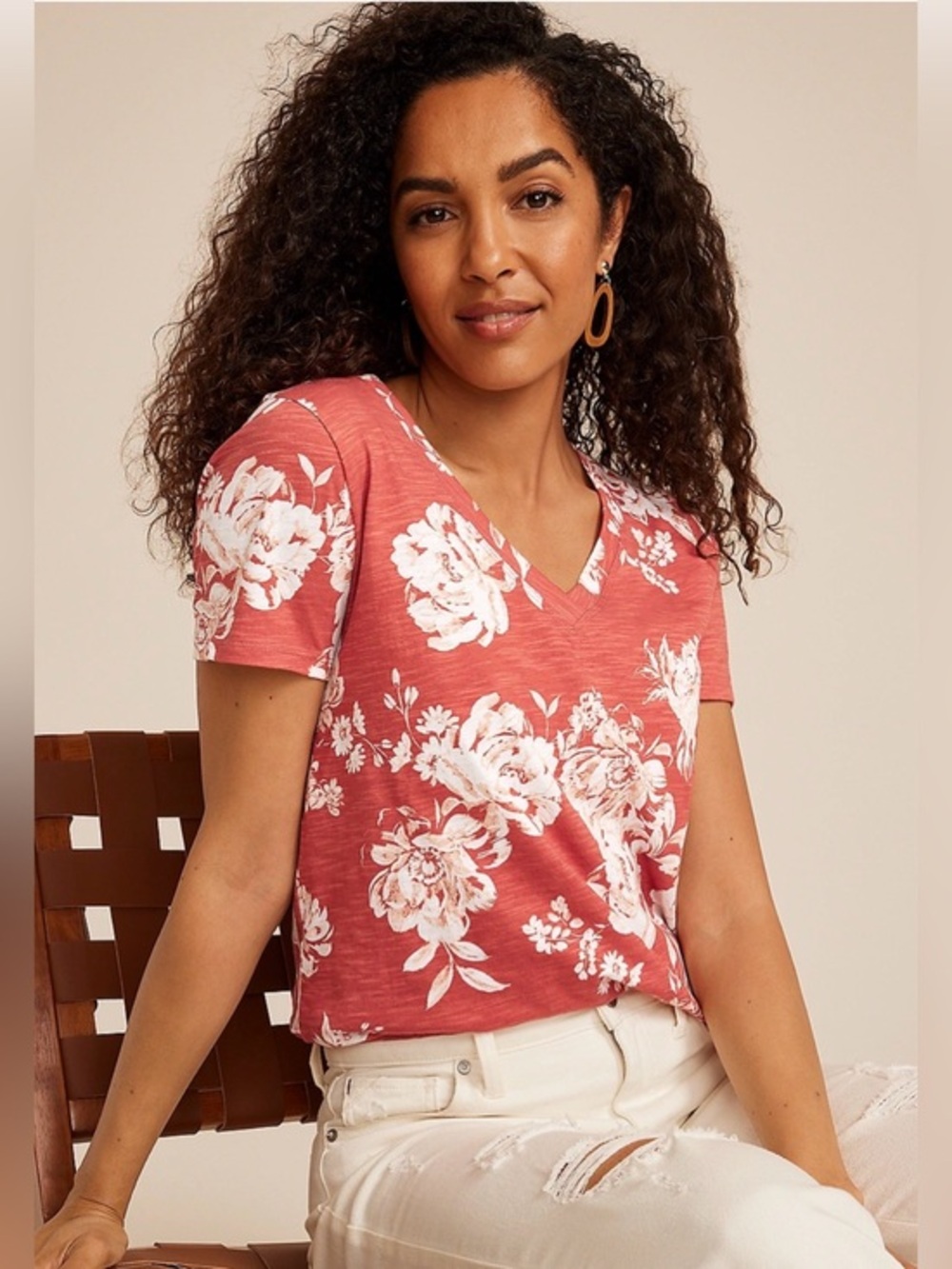 Maurices XXL 24/7 Dawson floral v neck Tee in Coral and White